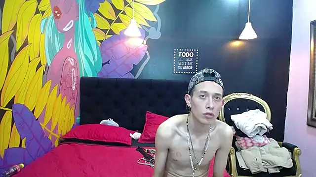 Snapshot of SimonAndJocelyn chatting on 03.19.25 SimonAndJocelyn online show from 03.19.25