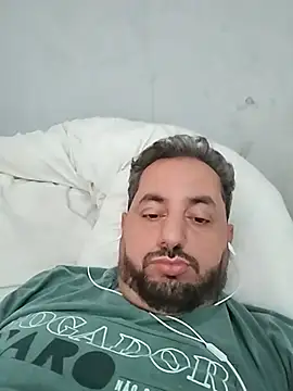 Snapshot of Cruelmalvado chatting on 06.18.26 Cruelmalvado online show from 06.18.26