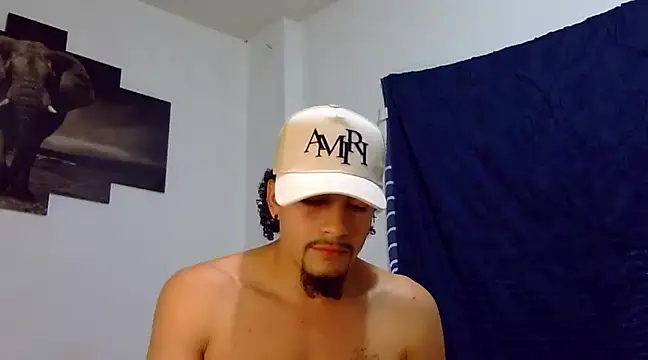 Snapshot of Keiviid chatting on 02.09.25 Keiviid online show from 02.09.25