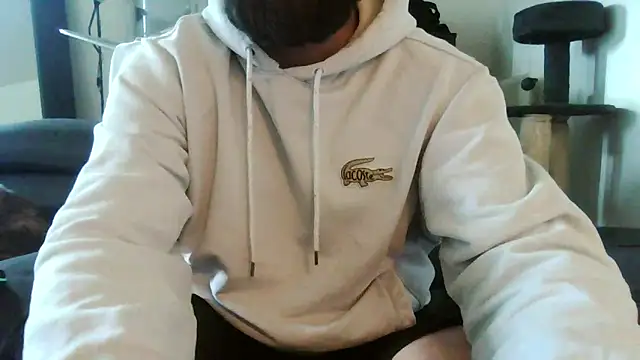 Snapshot of Zer_oki chatting on 02.21.25 Zer oki online show from 02.21.25