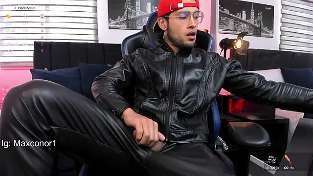 Max Conor1 online show from 03.12.25