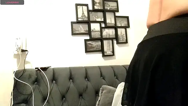 MirandaLatinaLovely online show from 10.31.25