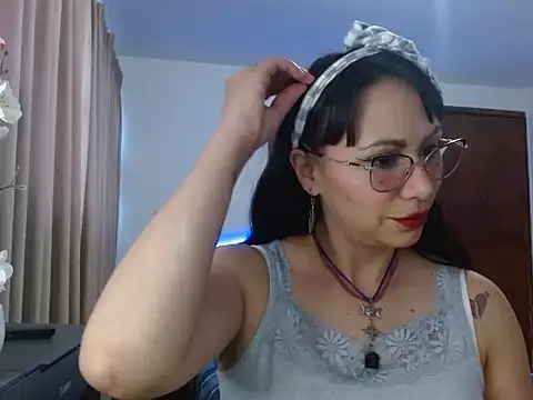 AloLovely  online show from 03.24.26