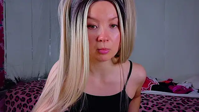 TwerkingCheerleader online show from 01.16.26