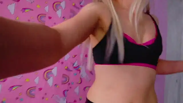 TwerkingCheerleader online show from 06.11.26