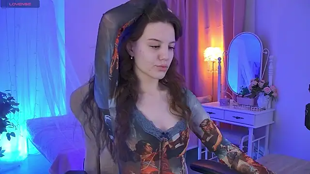 MilaStoyne online show from 11.24.25