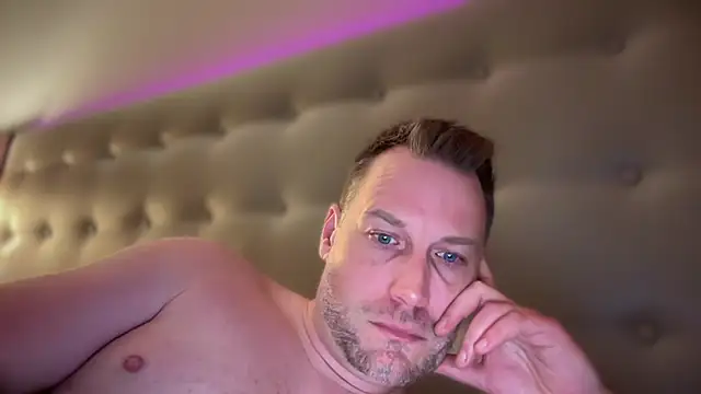 Christian87xxx online show from 02.13.25