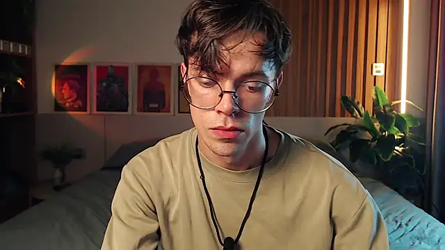 William Henry  online show from 04.05.26