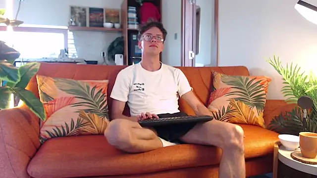 William Henry  online show from 04.22.26