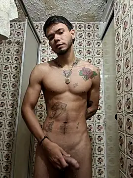 Snapshot of Niick01_ chatting on 02.15.25 Niick01 online show from 02.15.25