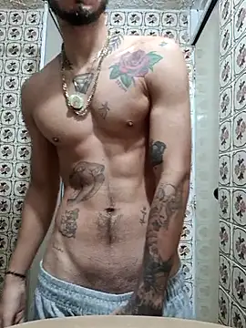 Snapshot of Niick01_ chatting on 02.19.25 Niick01 online show from 02.19.25