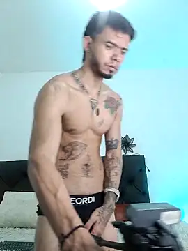 Snapshot of Niick01_ chatting on 03.11.25 Niick01 online show from 03.11.25