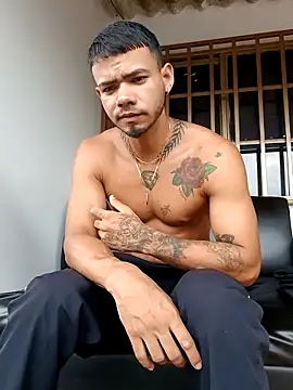 Snapshot of Niick01_ chatting on 09.13.25 Niick01 online show from 09.13.25