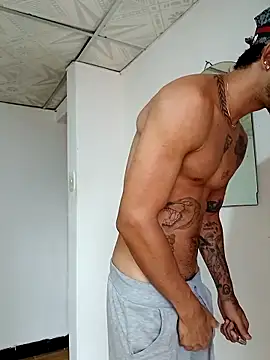 Snapshot of Niick01_ chatting on 09.20.25 Niick01 online show from 09.20.25