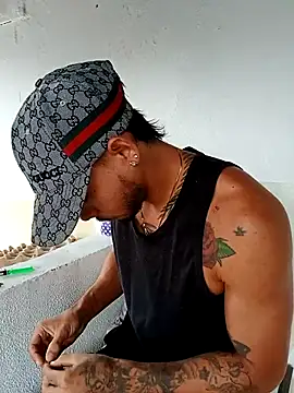 Snapshot of Niick01_ chatting on 10.08.25 Niick01 online show from 10.08.25