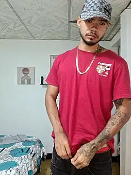 Snapshot of Niick01_ chatting on 10.11.25 Niick01 online show from 10.11.25