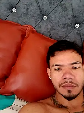 Snapshot of Niick01_ chatting on 11.04.25 Niick01 online show from 11.04.25