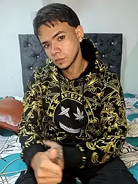 Snapshot of Niick01_ chatting on 11.24.25 Niick01 online show from 11.24.25