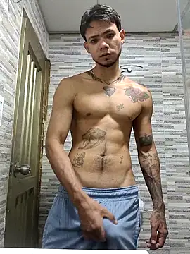 Snapshot of Niick01_ chatting on 11.27.25 Niick01 online show from 11.27.25