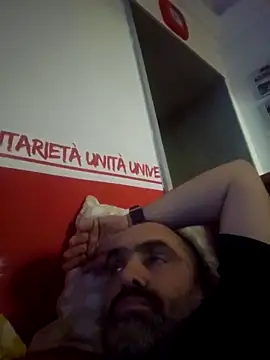 Snapshot of fuocovivo4 chatting on 02.16.25 fuocovivo4 online show from 02.16.25