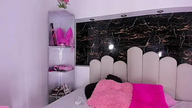 Annyrosee online show from 10.03.25