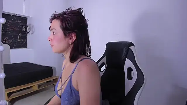 Annyrosee online show from 11.22.25