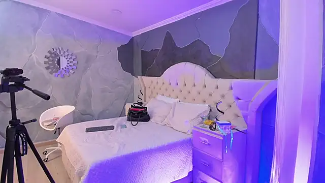 allicemackenzie online show from 03.09.25