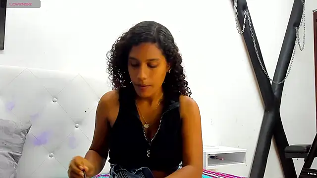 Snapshot of michell78sexy chatting on 02.07.25 michell78sexy online show from 02.07.25