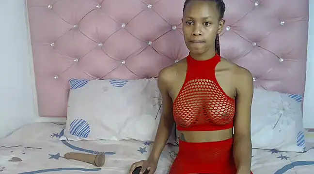 Snapshot of NikkyDangerr chatting on 02.14.25 NikkyDangerr online show from 02.14.25