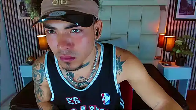 LihanJor 23 online show from 12.18.25