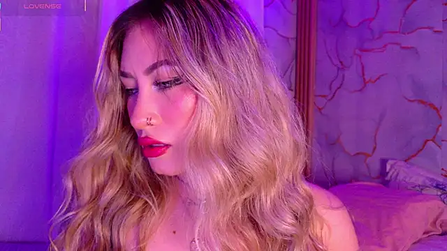 Lally Valencia   online show from 03.21.26