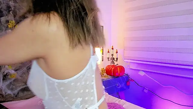 Violetta Ficher online show from 10.17.25