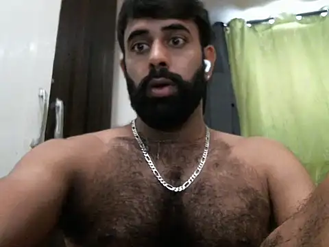 Snapshot of indianhairybull chatting on 10.12.25 indianhairybull online show from 10.12.25