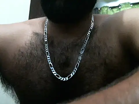 Snapshot of indianhairybull chatting on 10.16.25 indianhairybull online show from 10.16.25