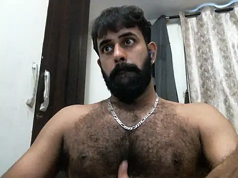 Snapshot of indianhairybull chatting on 04.24.26 indianhairybull online show from 04.24.26