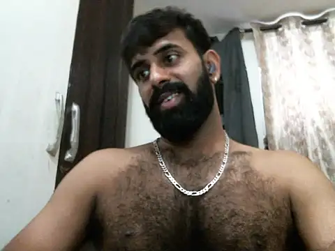 Snapshot of indianhairybull chatting on 04.27.26 indianhairybull online show from 04.27.26