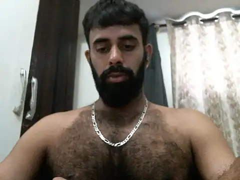 Snapshot of indianhairybull chatting on 05.08.26 indianhairybull online show from 05.08.26