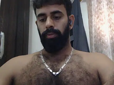Snapshot of indianhairybull chatting on 05.09.26 indianhairybull online show from 05.09.26