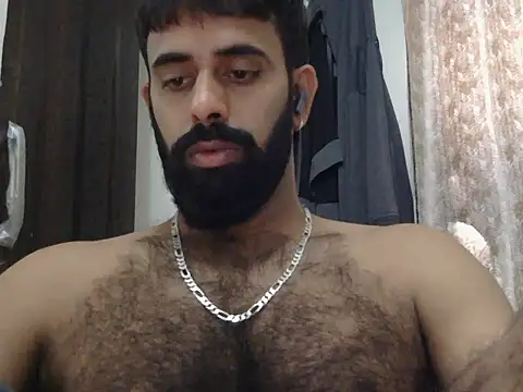 Snapshot of indianhairybull chatting on 05.10.26 indianhairybull online show from 05.10.26