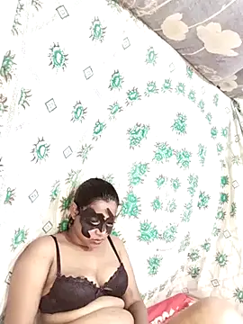 monekhan123 online show from 02.17.25