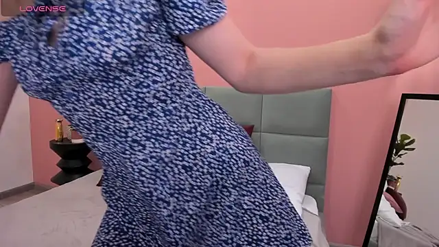 TessaAdorable online show from 02.10.25