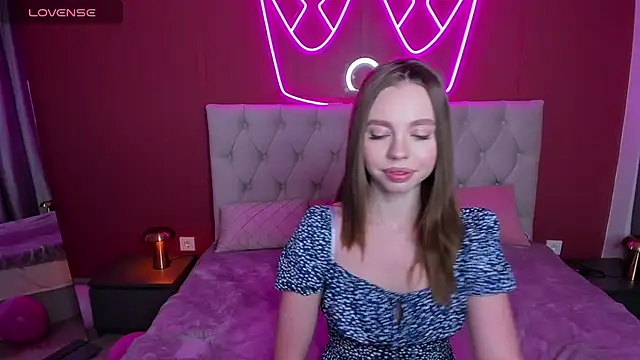 TessaAdorable online show from 02.22.25