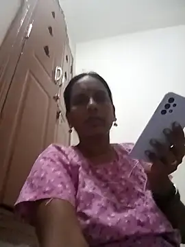 Snapshot of Tamil_Meera12 chatting on 02.02.25 Tamil Meera12 online show from 02.02.25