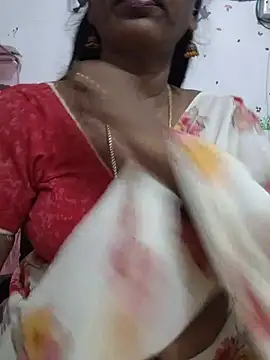 Snapshot of Tamil_Meera12 chatting on 07.28.26 Tamil Meera12 online show from 07.28.26