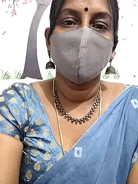 Snapshot of Tamil_Meera12 chatting on 07.31.26 Tamil Meera12 online show from 07.31.26