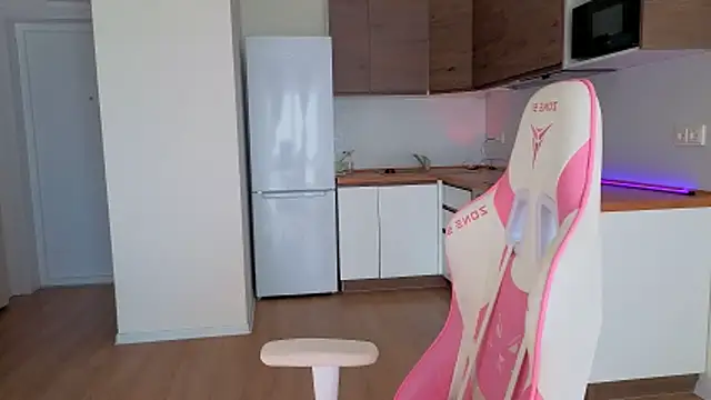 Enjoy everymoment  online show from 03.21.26