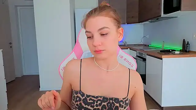 Enjoy everymoment  online show from 03.27.26