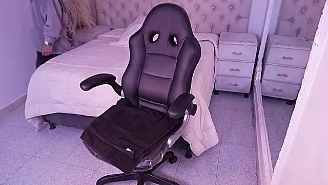 JhoanLeandro online show from 04.10.26