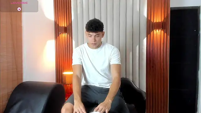 Justin mack online show from 10.04.25