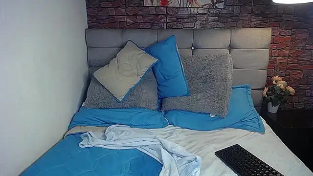 vicky bass online show from 03.10.25